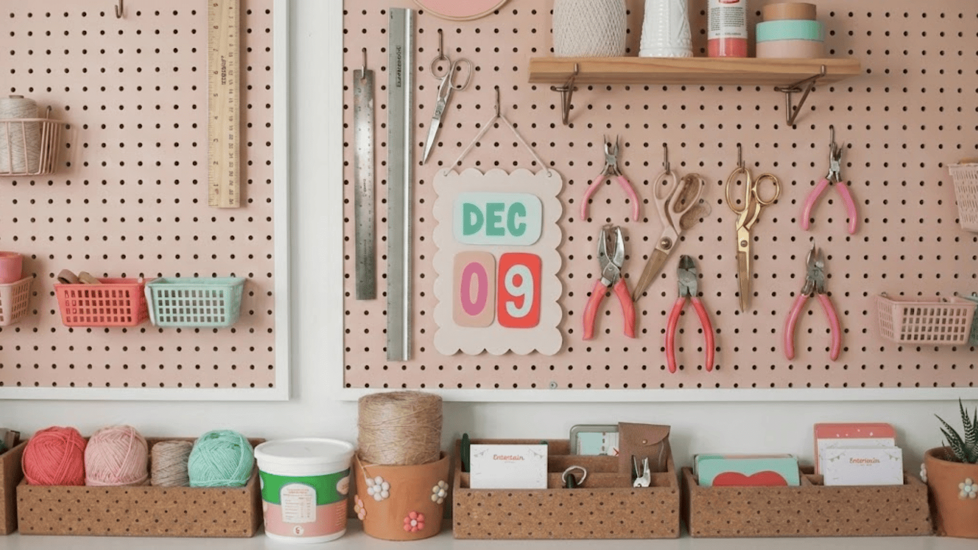 DIY calendar wall art