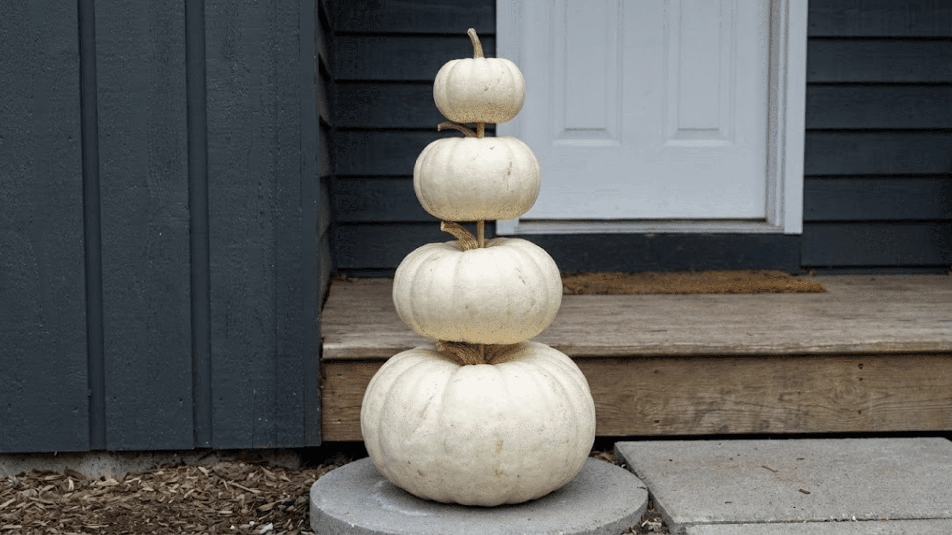 vertical pumpkin stack