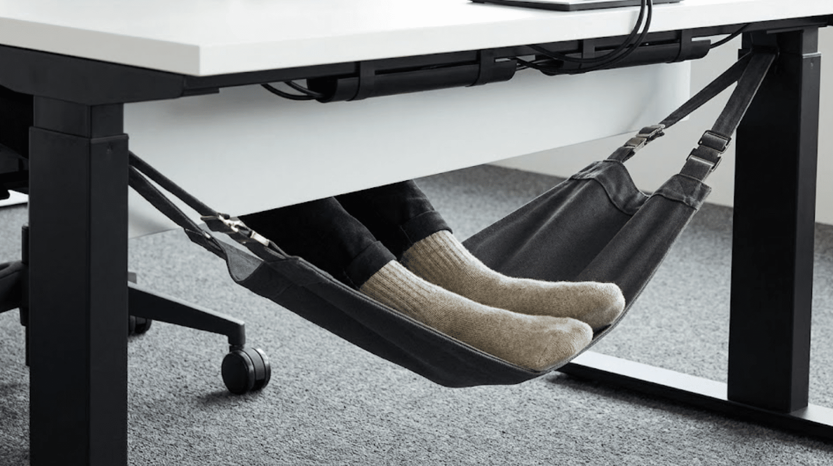 foot hammocks under the desk