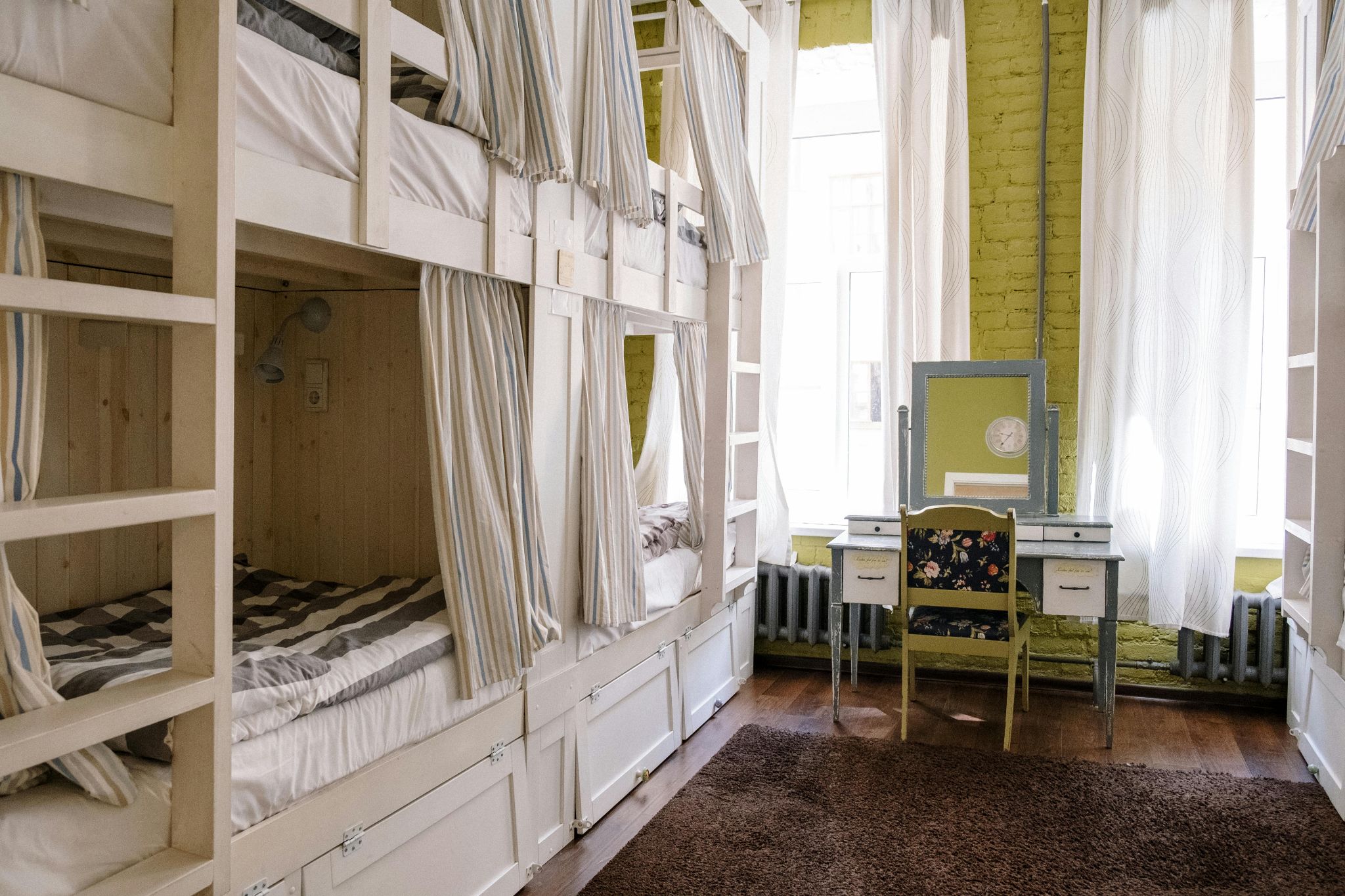 How to Create Coziness in a Student Dormitory