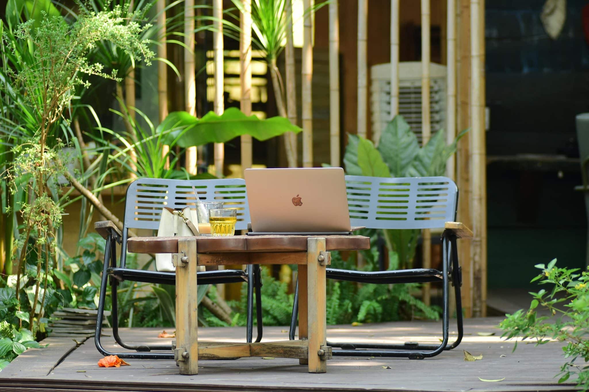 The Modern Garden Office: From Empty Box to Working Space