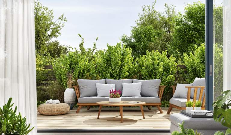 How to Choose Patio Furniture That Lasts: Expert Buying Guide