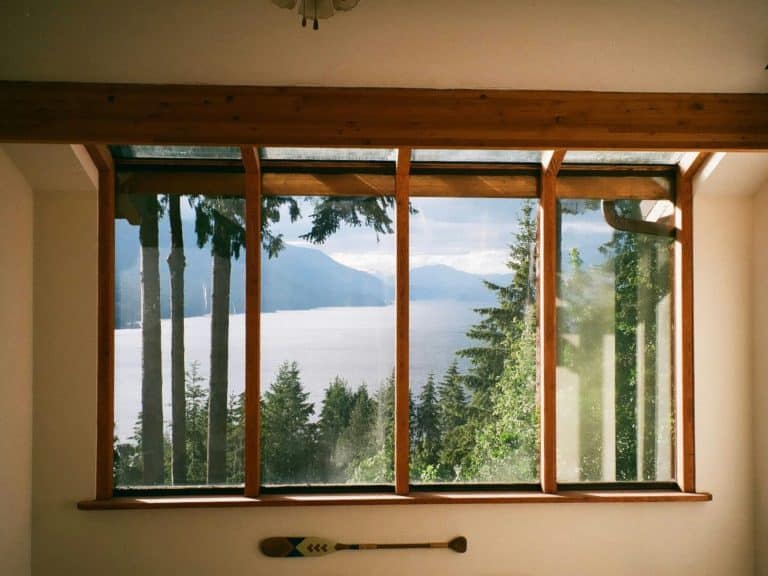 5 Smart Ways Window Cleaning and Bathroom Renovations Can Transform Your Canadian Home